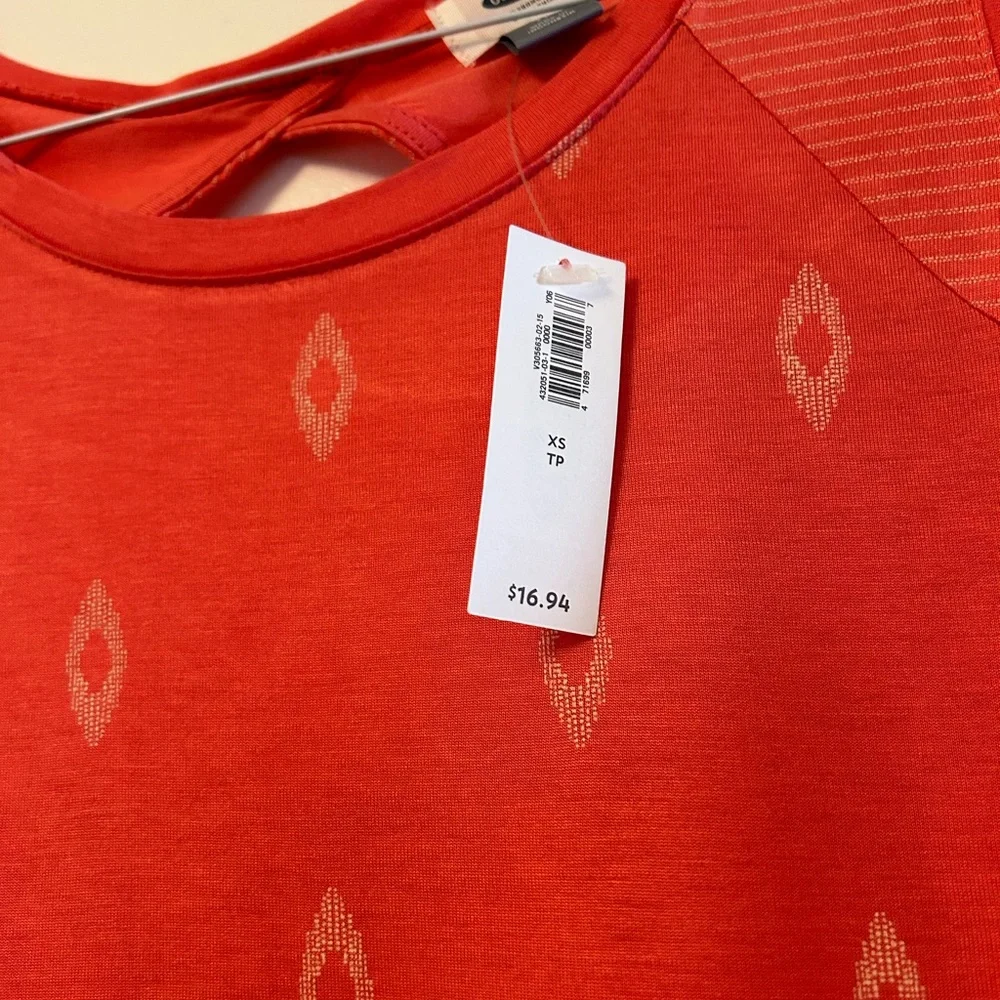 Two XS Old Navy Sleeveless Tops NWT - Picture 2 of 9